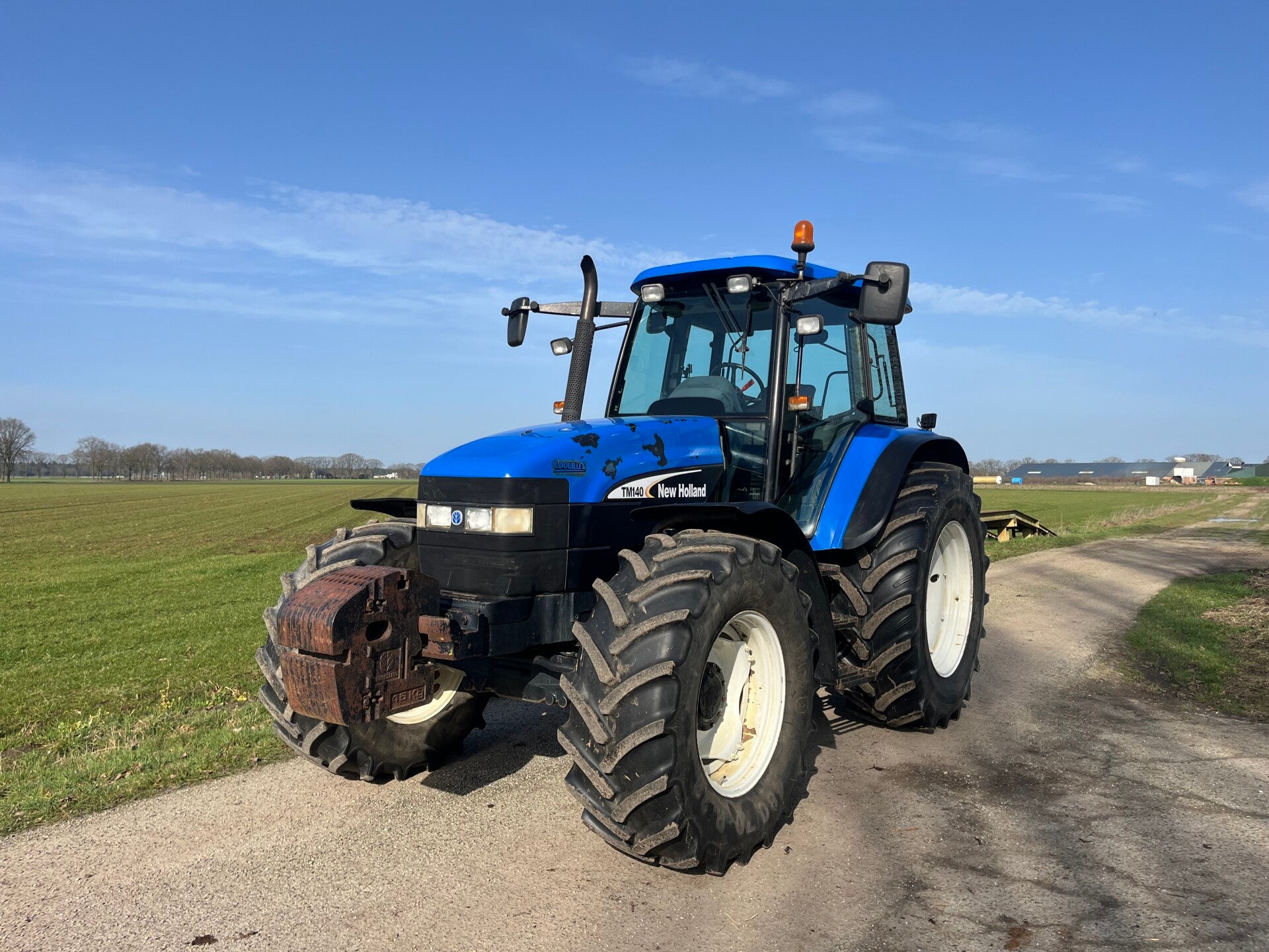 New Holland TM140 / 2003 / 11.229H