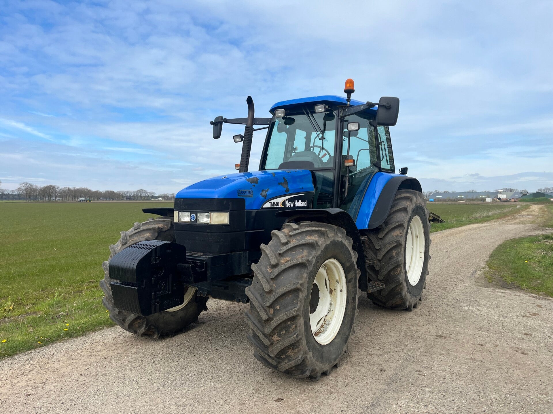 New Holland TM140 / 2003 / 11.229H