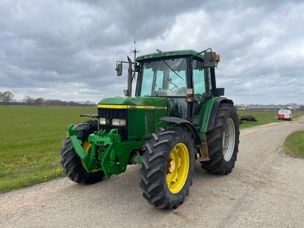 John Deere 6210 / 1998 / 10.360H