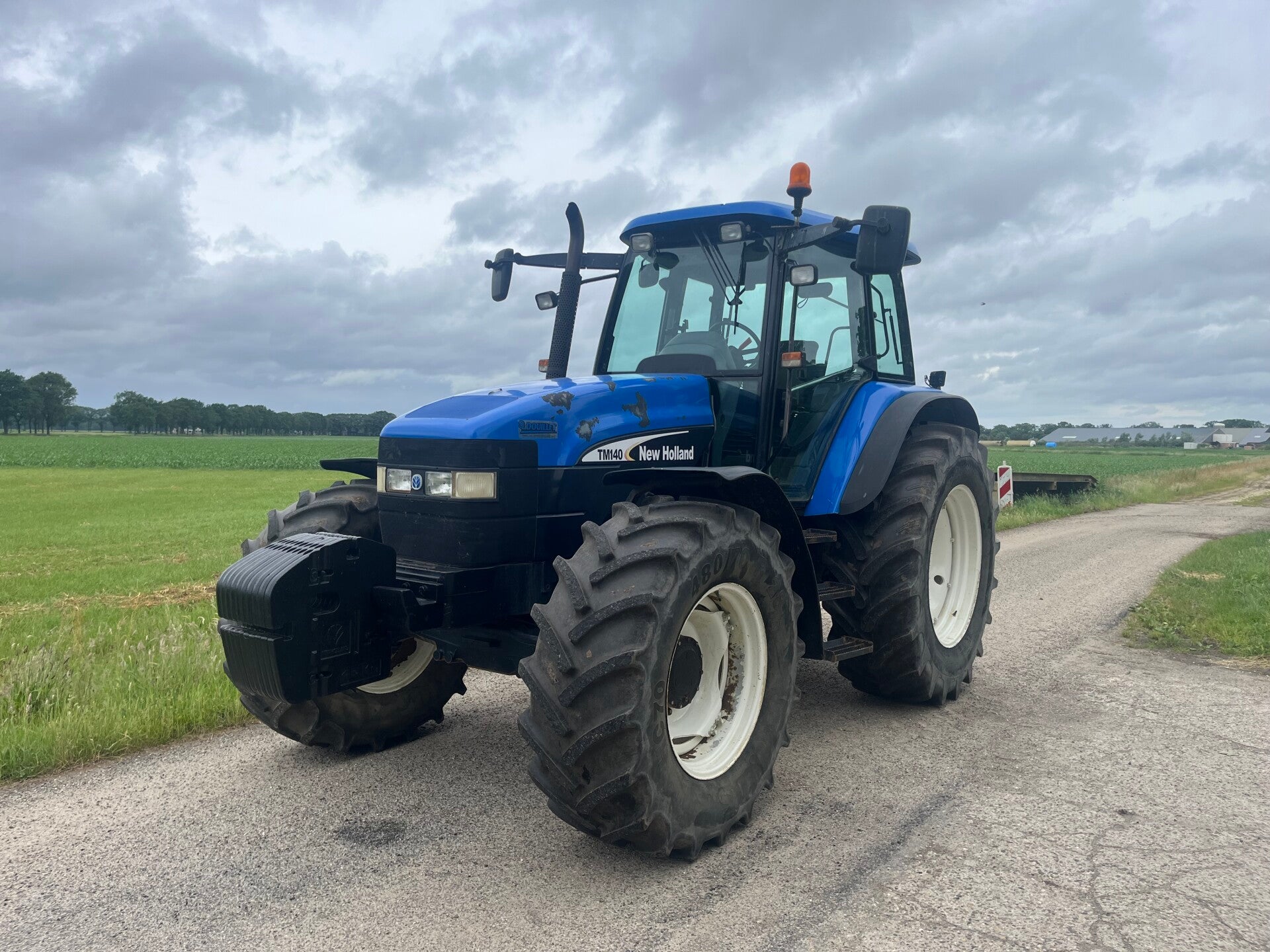 New Holland TM140 / 2003 / 11.229H