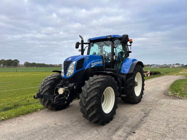 New Holland T7.200 / 2011 / 9460H