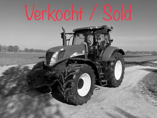 New Holland T7030