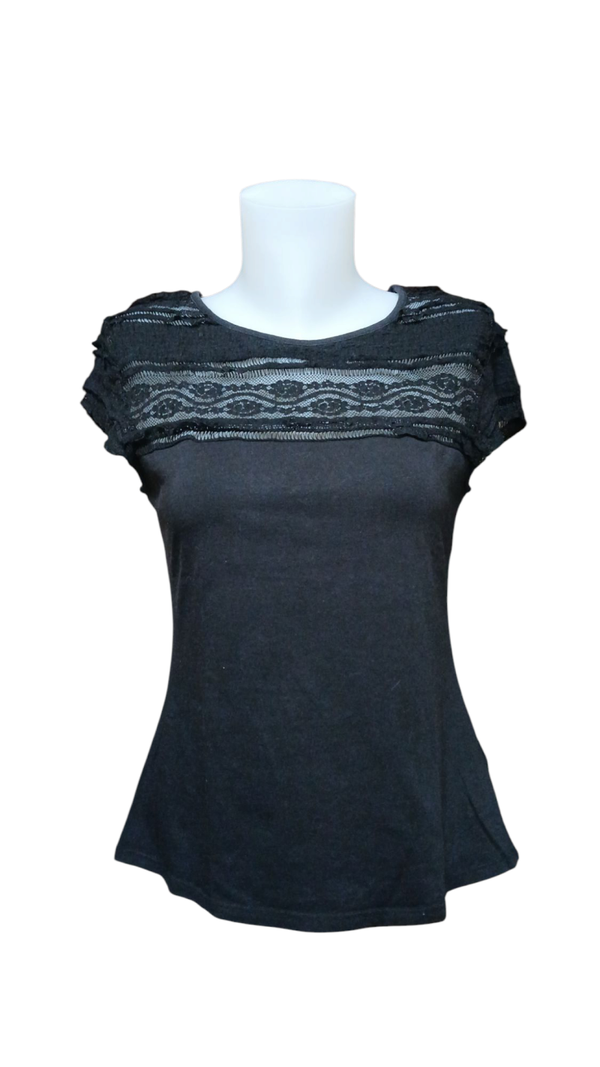 Blouse en dentelle noir - manches courtes - Raffinée et  intemporelle