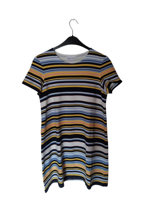 Robe lignée à manches courtes – Trend One