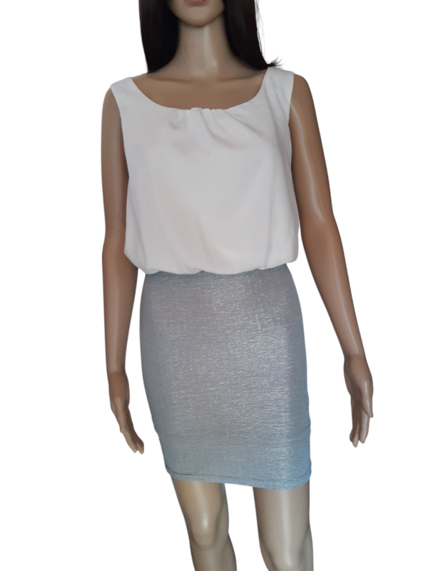 Robe blanche et grise métallisée Only - Modernité sans manche et élégance pour toutes vos occasions spéciales - article de seconde main