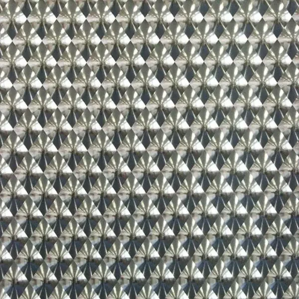 Osborne & Little Wallpaper Album 7 | Rombico W6037-01