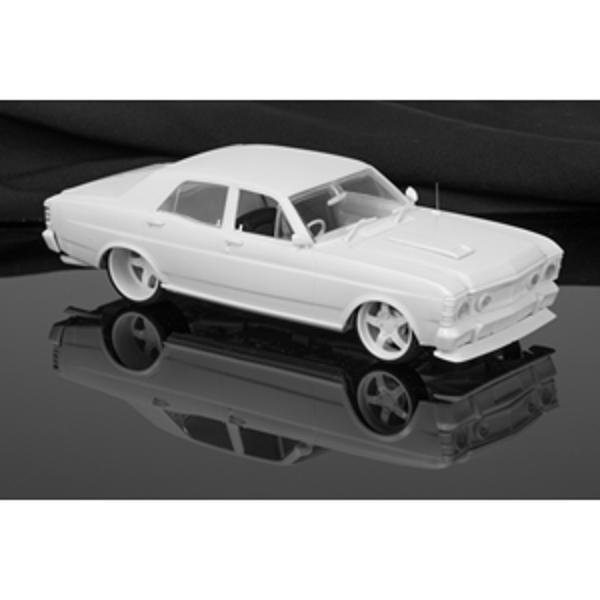 1:24 Plastic Kit XW GTHO Ford Slammed
