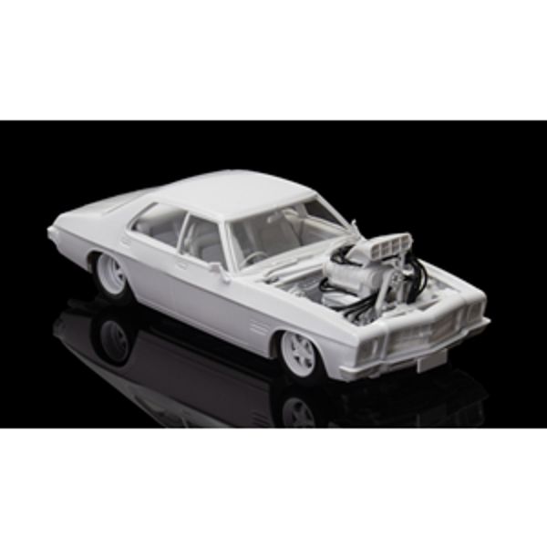 1:24 HQ Plastic Kit Slammed Blown