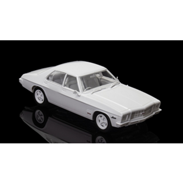 1:24 Plastic Kit HQ Monaro 4 Door