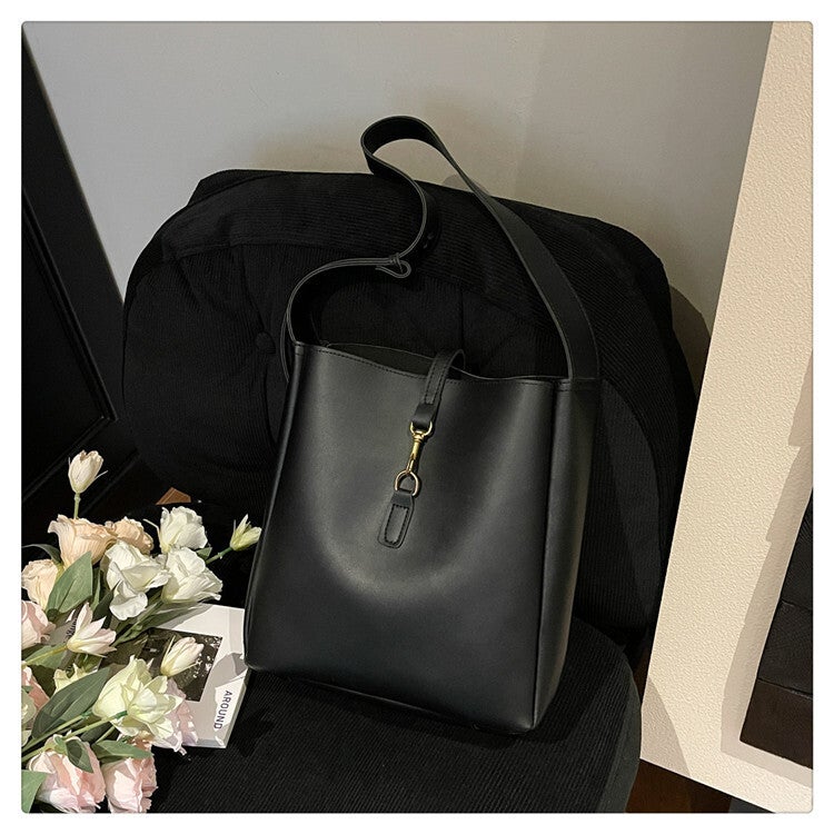 Everyday Chic Bucket Bag