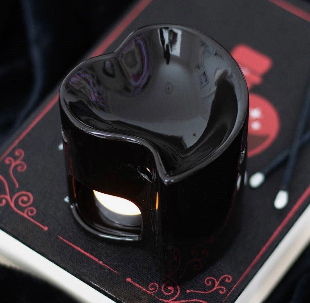 Schwarzes Herz Duftlampe