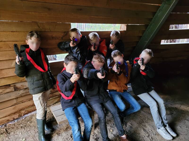 Lasergame kinderfeestje Wekerom Lasergame verhuur Harskamp Lasergamen Wekerom