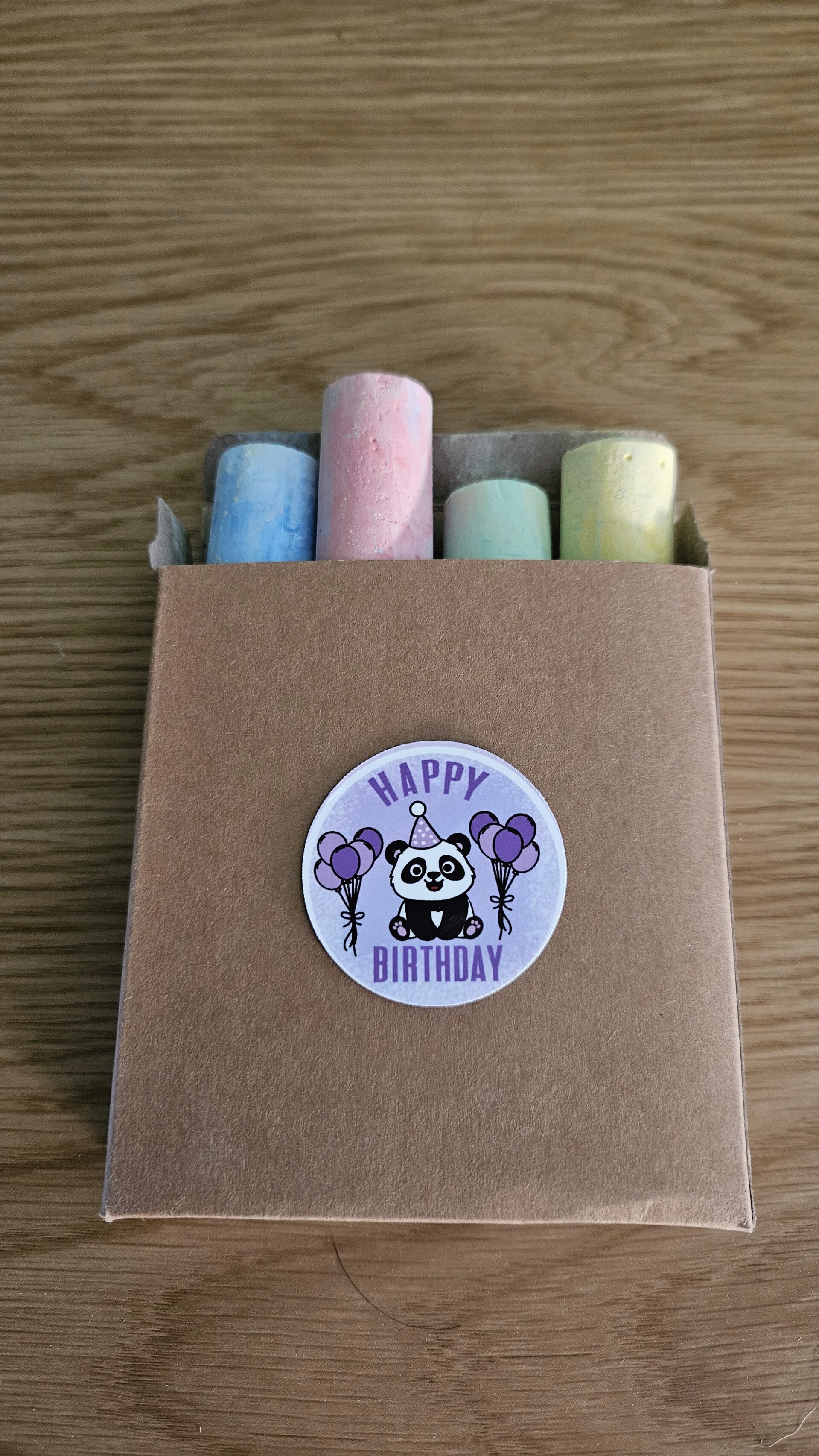 Gepersonaliseerd Stoepkrijt Doosje – De Perfecte Klastracatie!