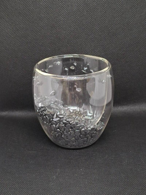 Thee glas hematiet