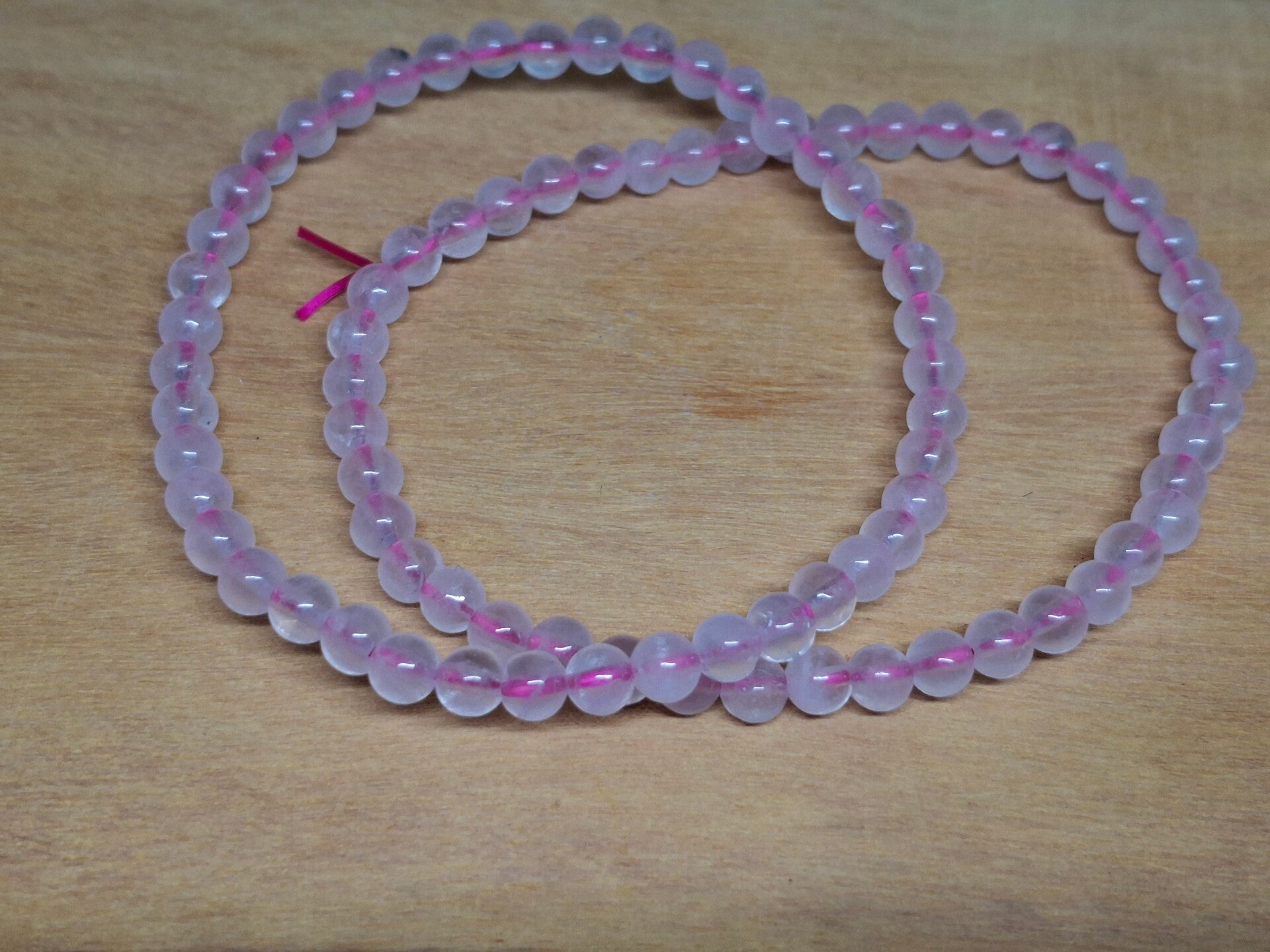 Rozenkwarts donker armband 4mm