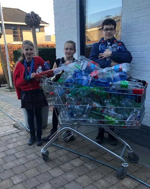 Lege flessen ophalen voor Oekraïne 
