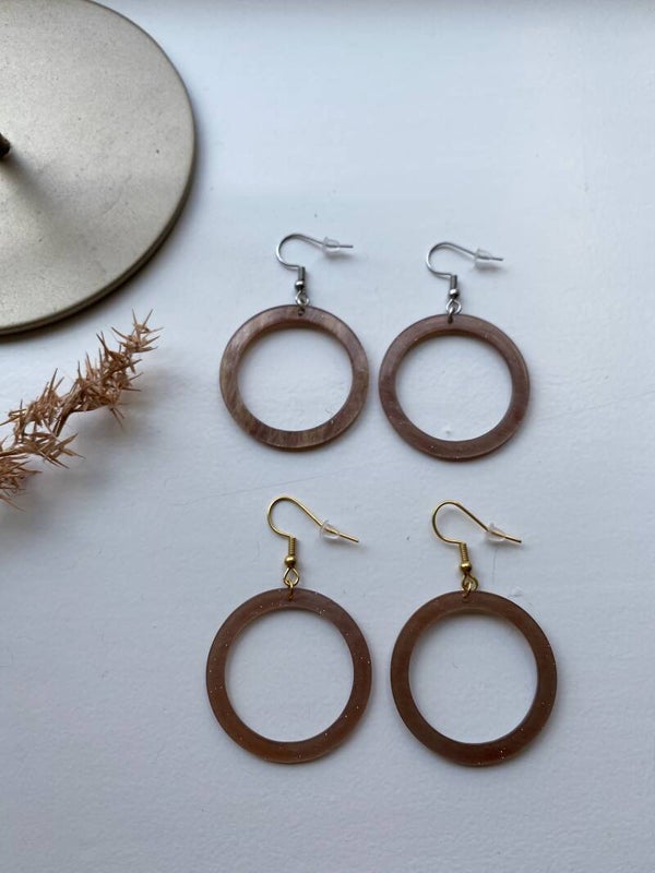 Taupe round hoops