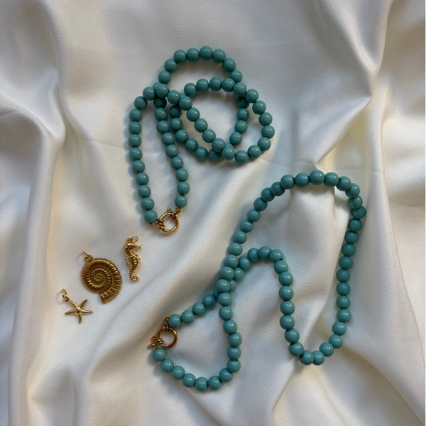 Bold beady necklace
