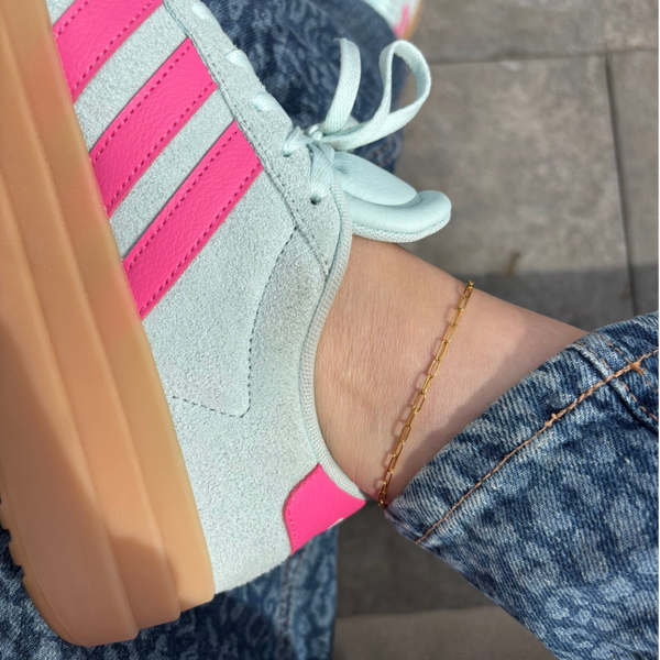Minimalistic anklet
