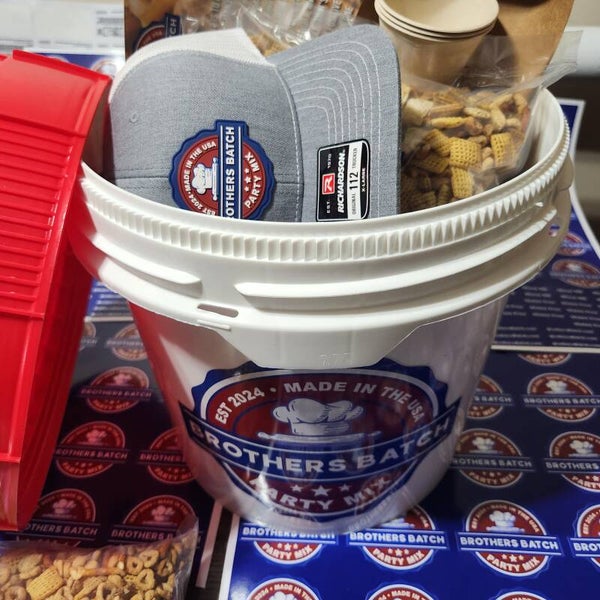 Bucket + 4 20oz Bags + Hat (The Big Sis)