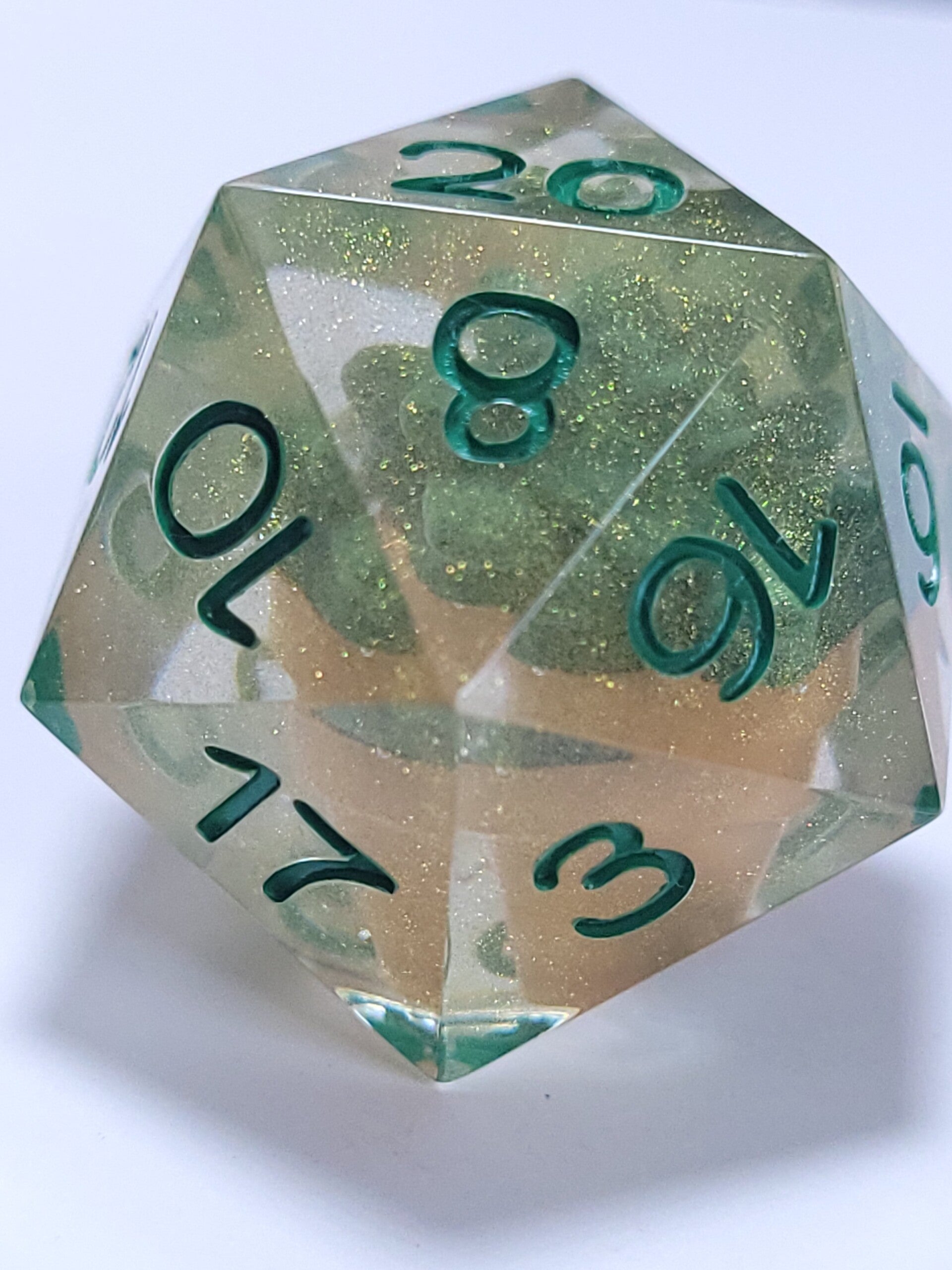 Golden Succulent D20 (25mm)