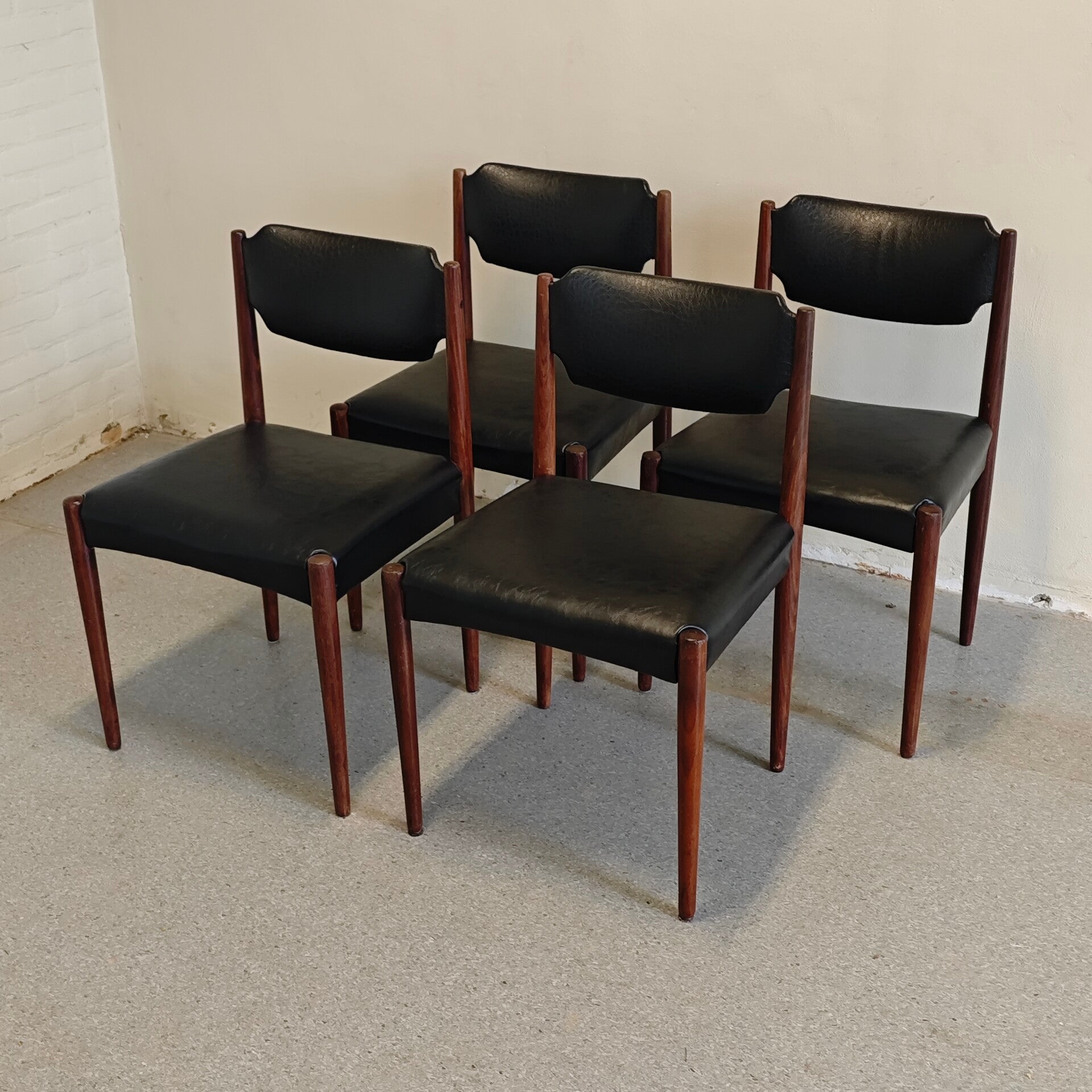 Set 4 vintage eetkamer stoelen