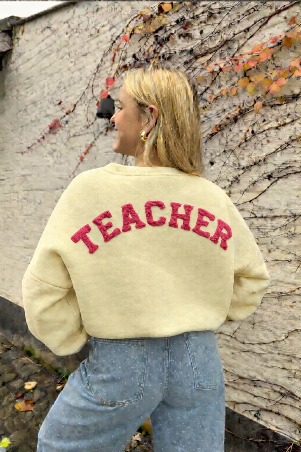 Teacher sweater geel roos