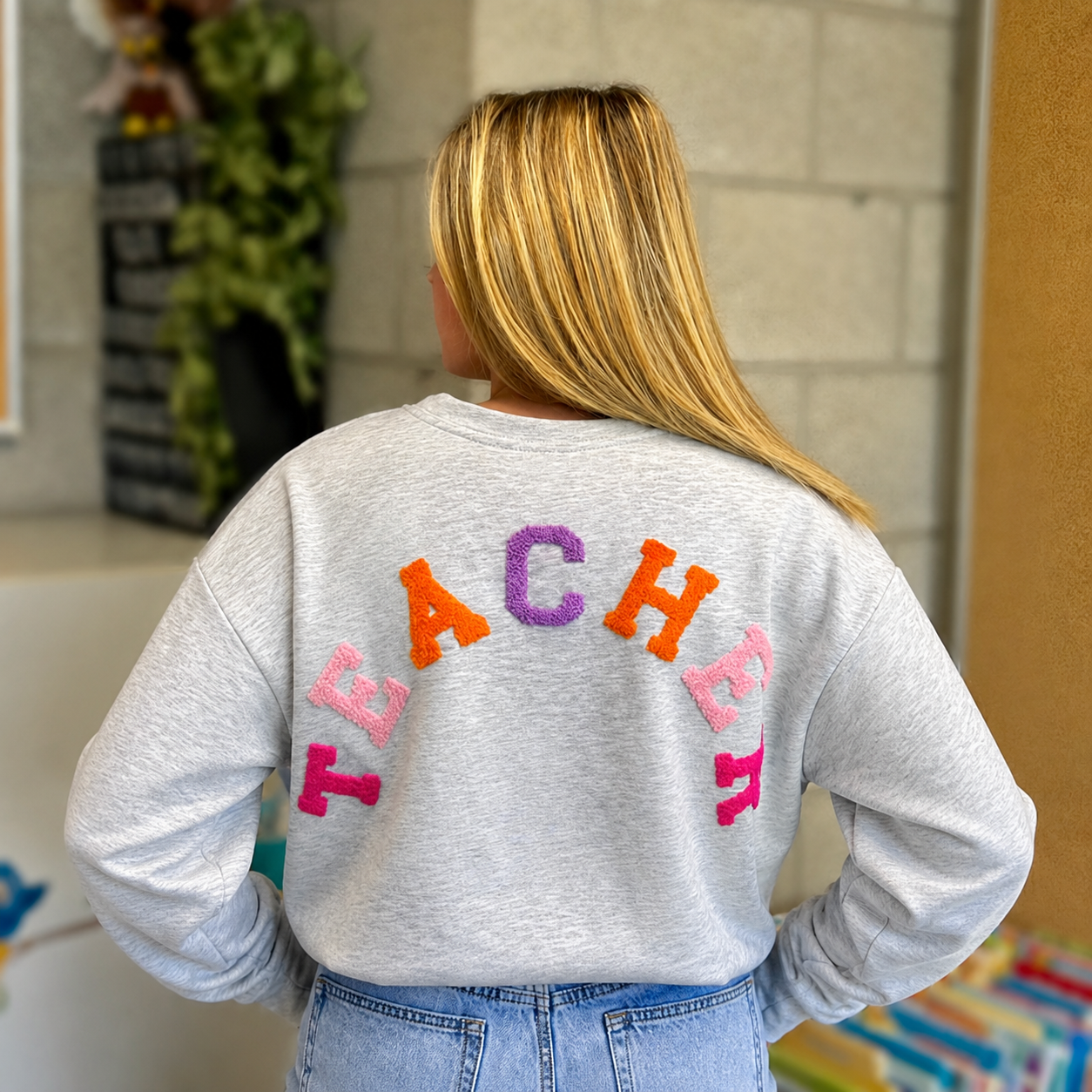 Teacher longsleeve colorful