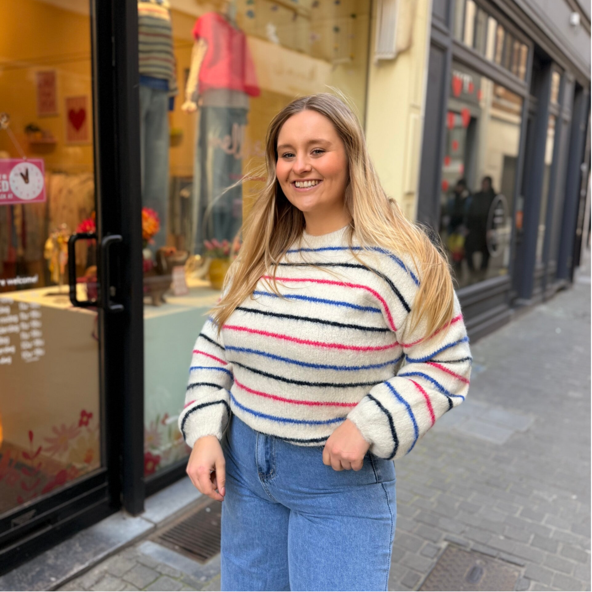 Gloria sweater white - pink blue stripes