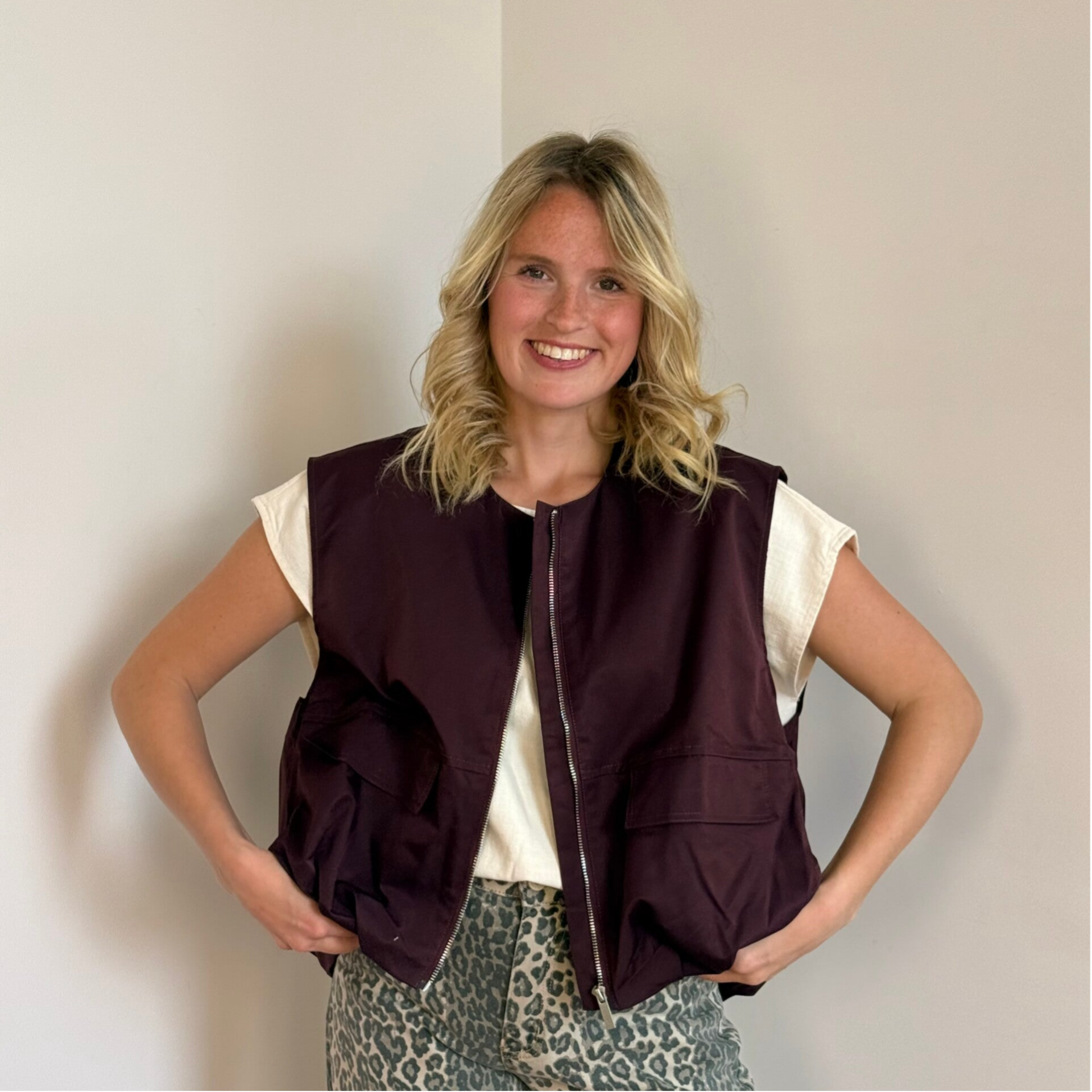Mia summer vest bordeaux