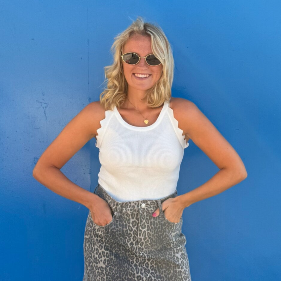 Frony top white