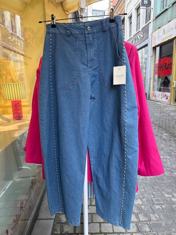 Avery pants jeans look with studs