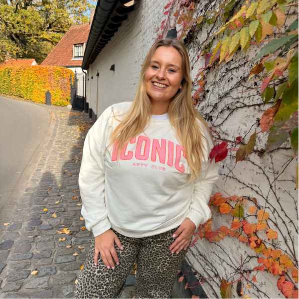 Mia sweater white 'iconic' pink