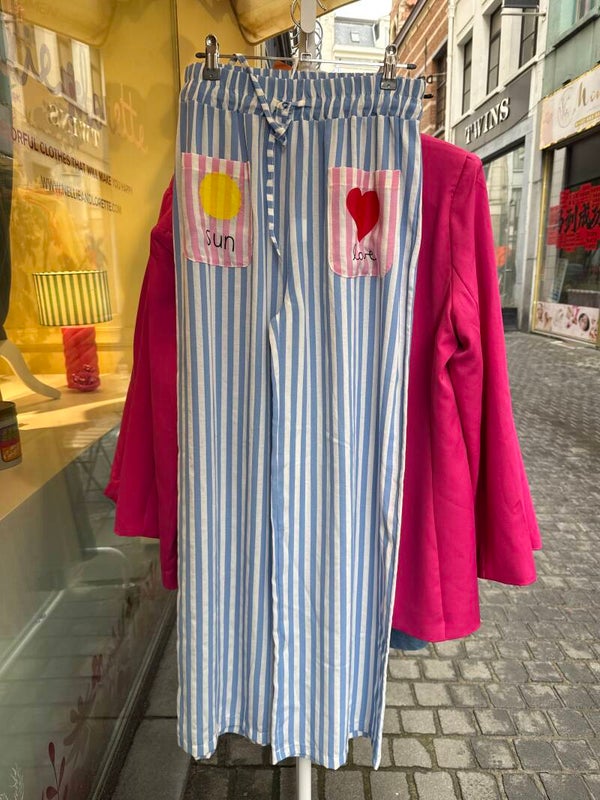 Floor pants blue stripes sun love