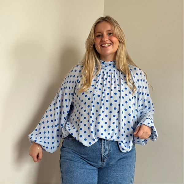 Milla blouse blue dots