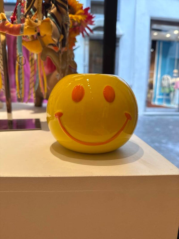 Small smiley yellow