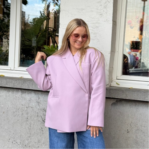 Jasmijn blazer lila