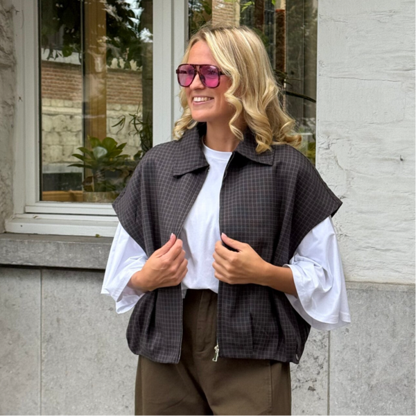 Alies vest blue plaid