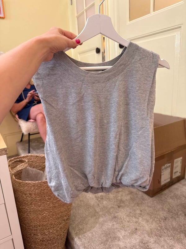 Liz top grey