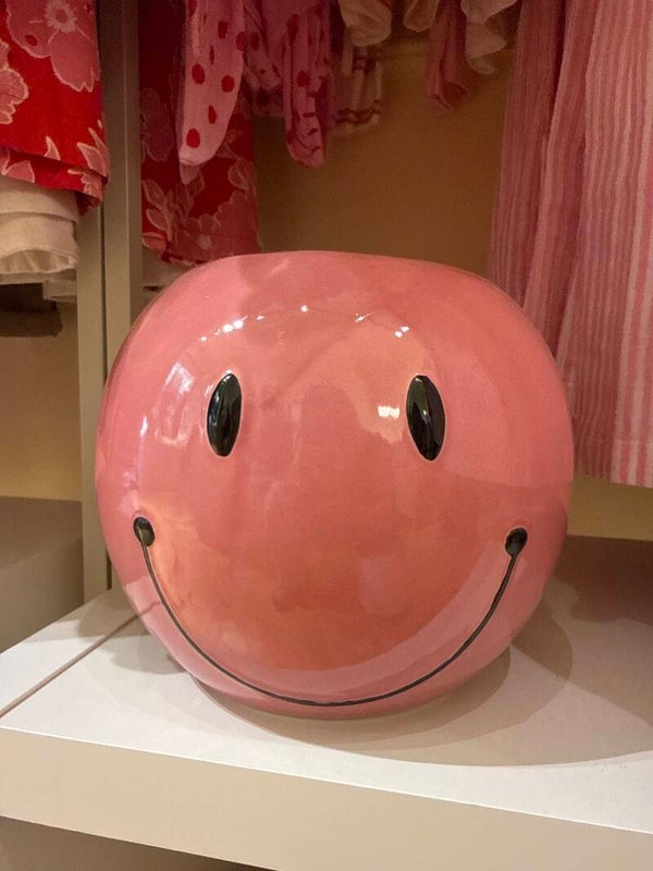 Big smiley dark pink