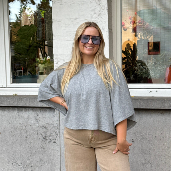 Loes t-shirt grey wide sleeves