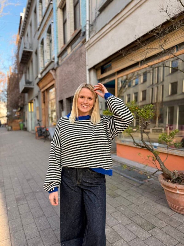 Kaat sweater black white - blue