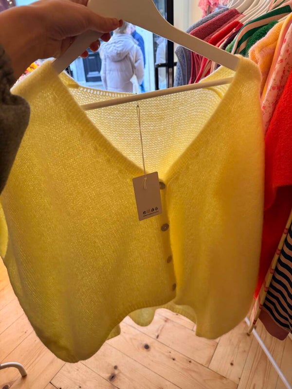 Loraine loose knit yellow