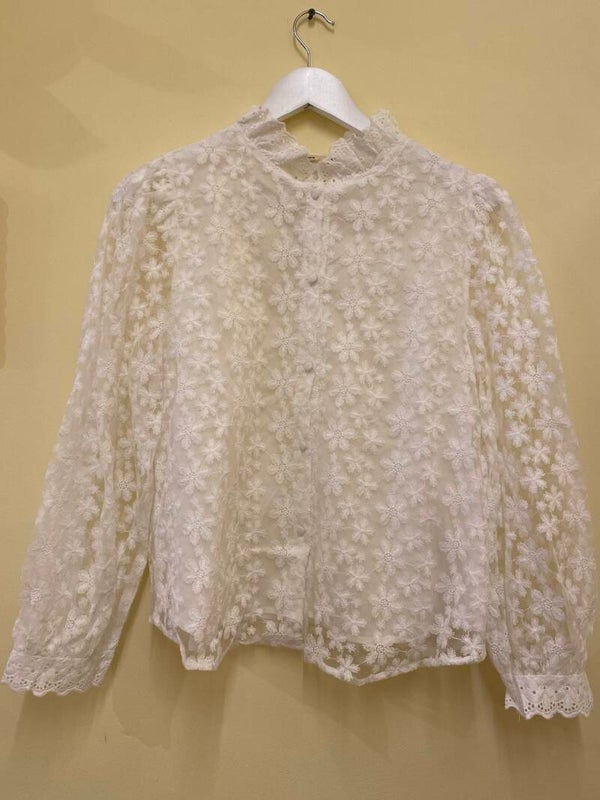 Victoria blouse white lace