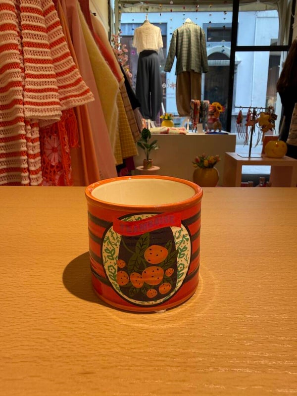 Small tomato paste vase
