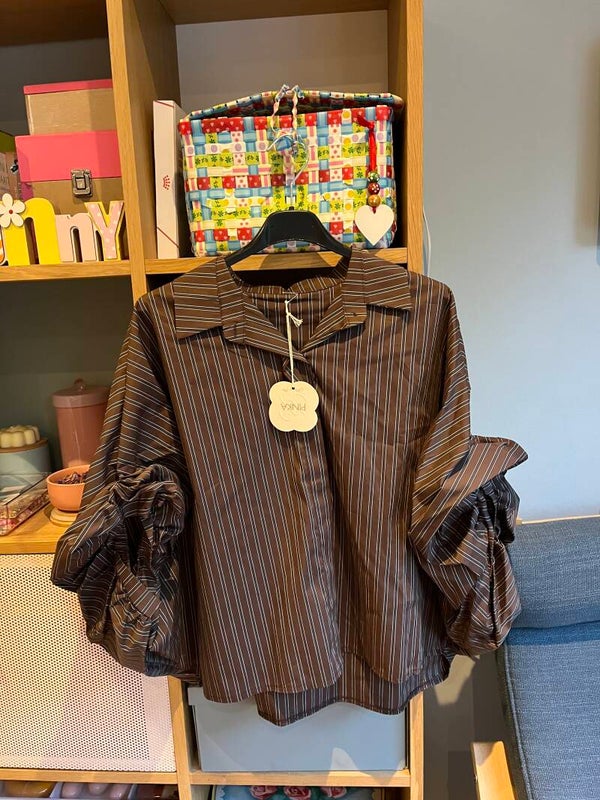 Carla blouse striped brown puff sleeves