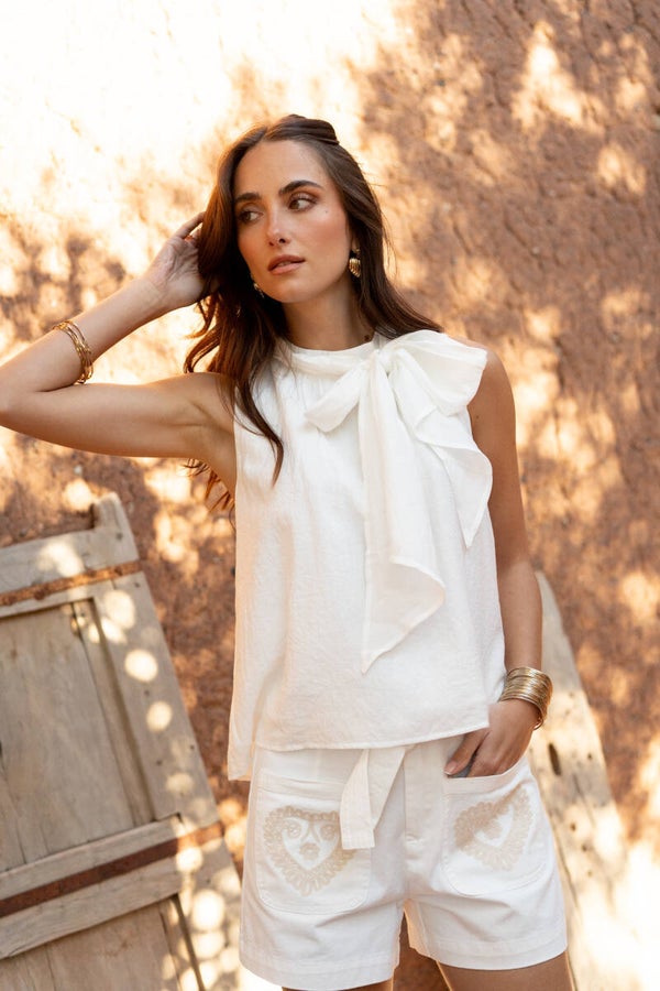 Lenka top white