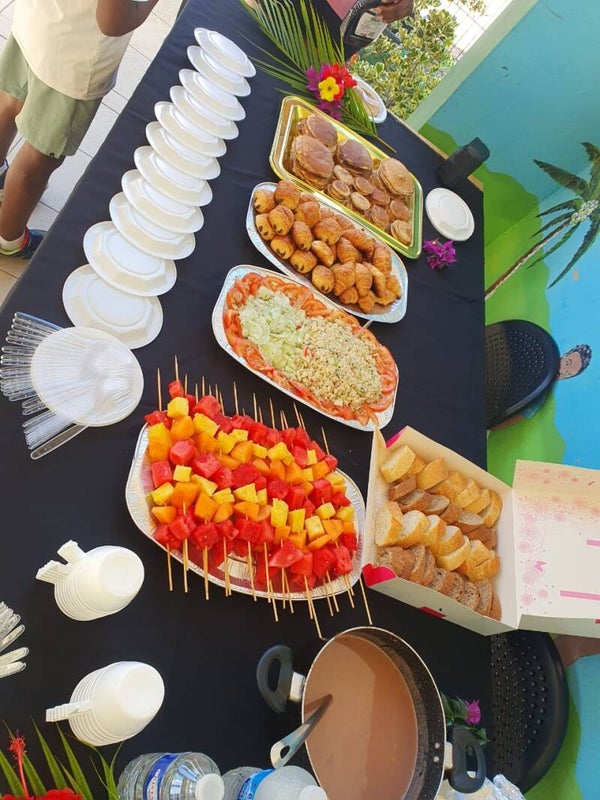 Box Famille (6 personnes) – Festin des Îles Plus