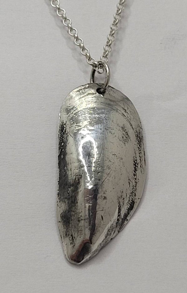 Pure Silver Mussel Shell Pendant