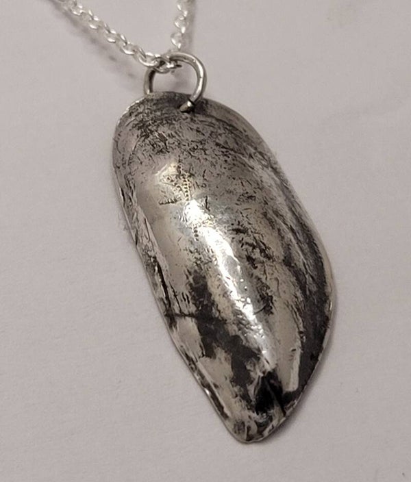 Pure Silver Mussel Shell Pendant